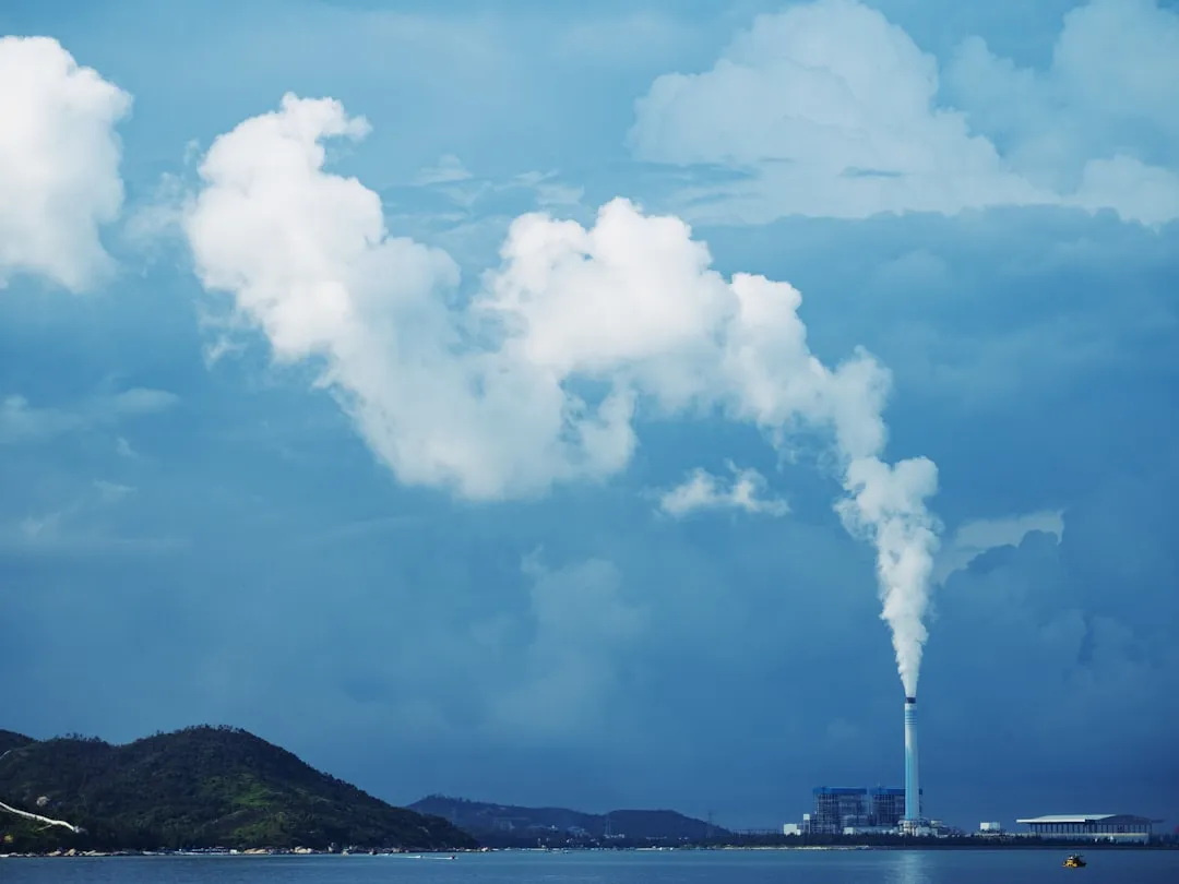 污水处理厂曝气器选型要点与节能降耗技术分析